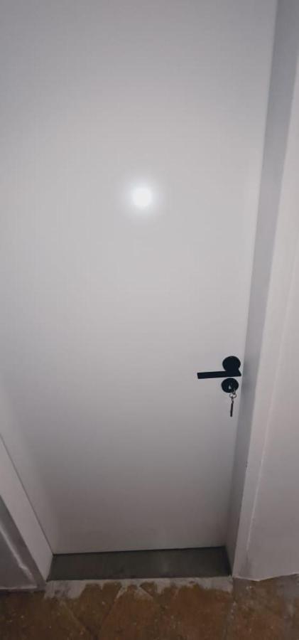 Bee Hostel بافوس المظهر الخارجي الصورة