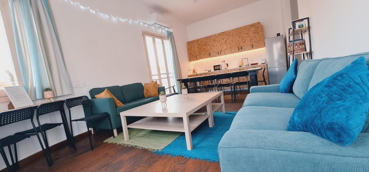 Bee Hostel بافوس المظهر الخارجي الصورة