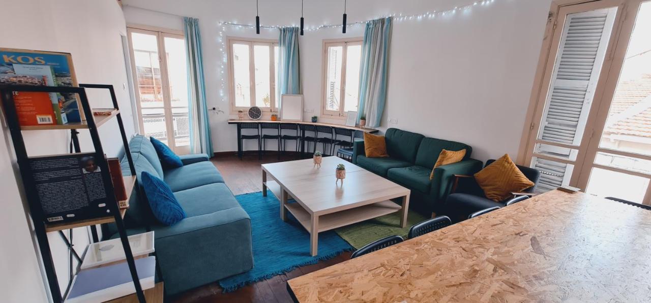 Bee Hostel بافوس المظهر الخارجي الصورة