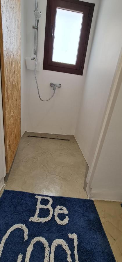 Bee Hostel بافوس المظهر الخارجي الصورة