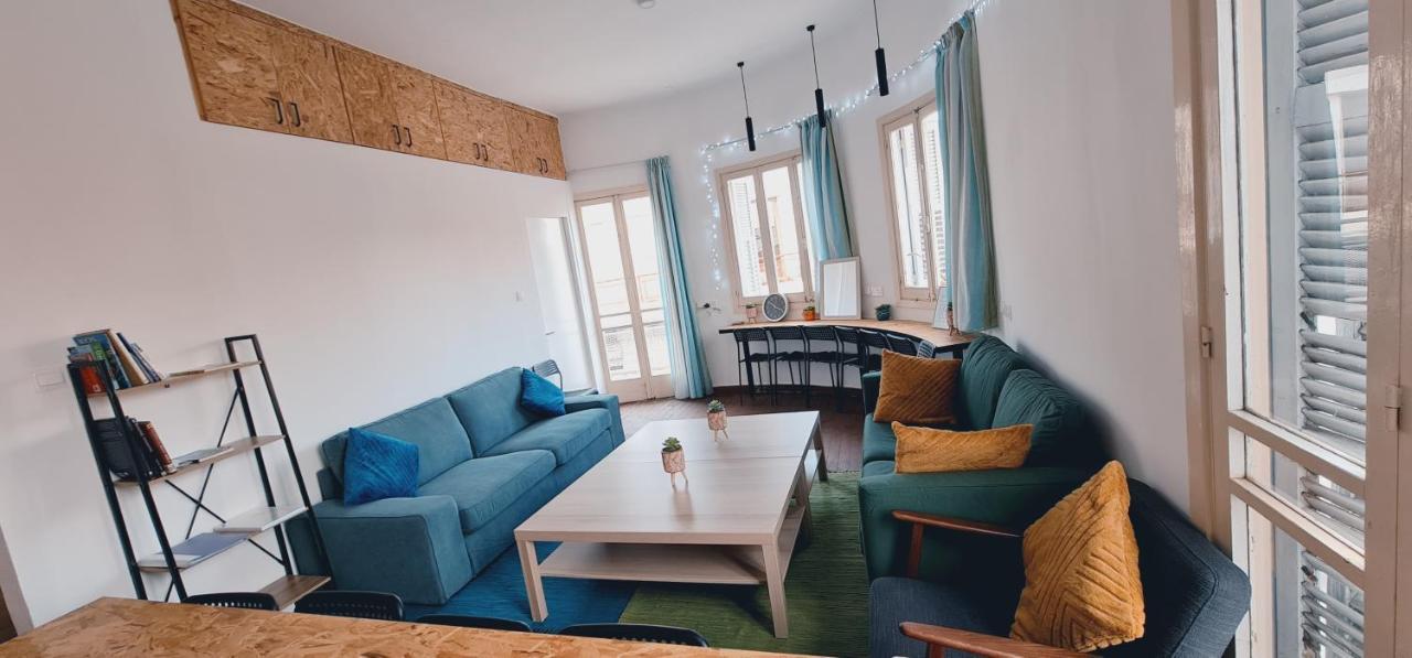 Bee Hostel بافوس المظهر الخارجي الصورة