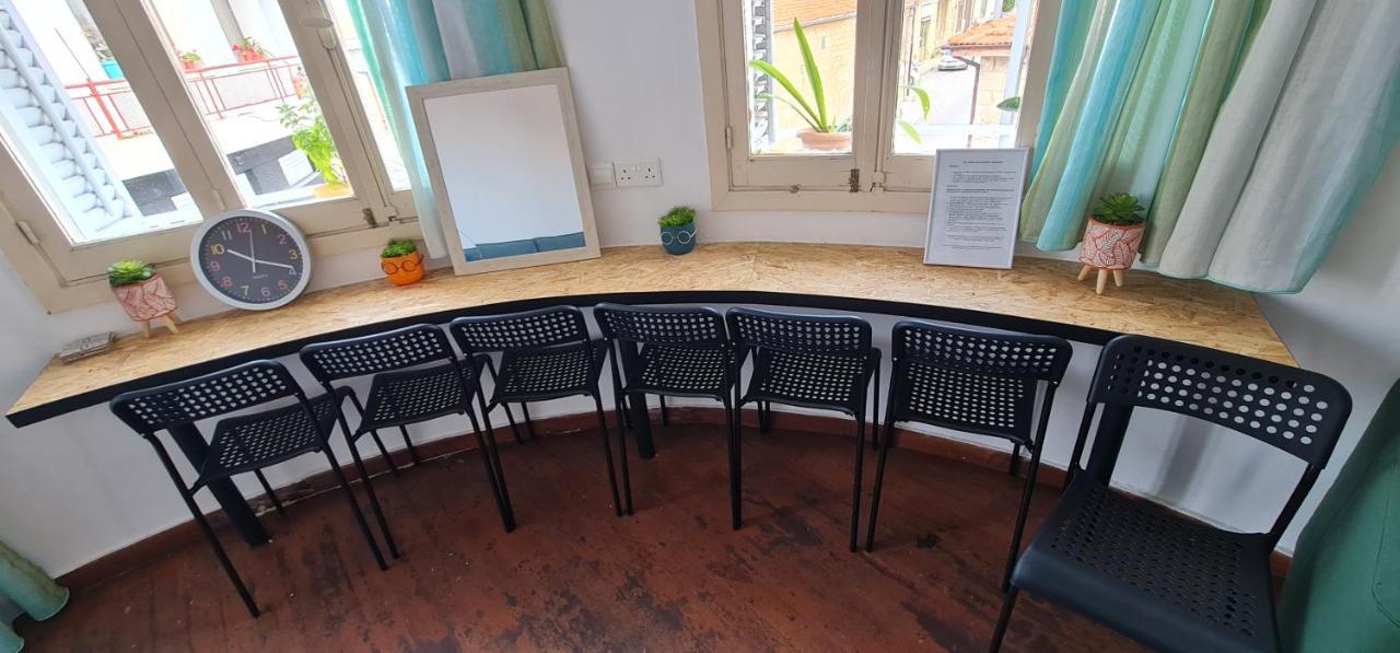 Bee Hostel بافوس المظهر الخارجي الصورة